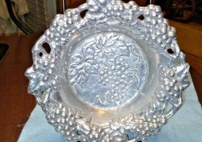 Arthur Court 1995 Алюминиевые Виноградные Кластеры Винная Бутылка Держатель Подставка Блюдо Кадди - Изображение 1 из 4