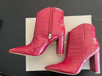 NUEVAS Botas Botín Marc Fisher Lezari Croc Puntera Punta Repujada 7.5 M Rojo Oscuro Nuevas en Caja Foto 1 de 4