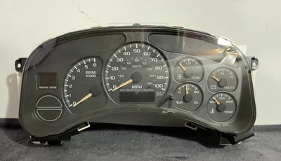 99 00 01 02 Chevrolet Silverado Tahoe GMC Sierra Yukon Speedometer - Image 1 of 4