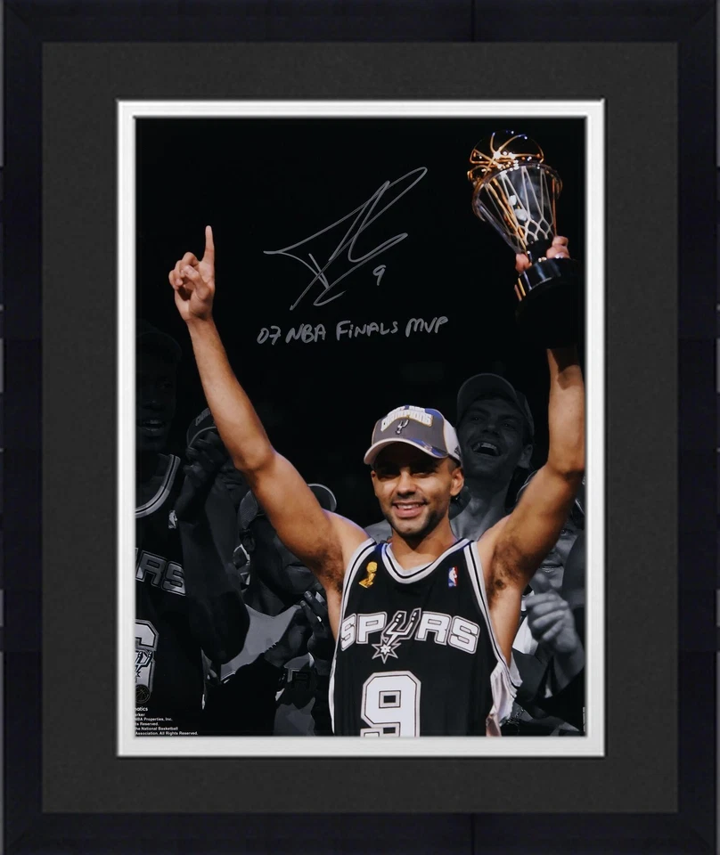 Фотография в рамке с автографом Тони Паркера из Spurs 16x20 финал НБА 2007 MVP трофей в центре внимания - Изображение 1 из 1