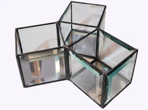 Candelabro votivo de 3 cubos de vidrio biselado fondo espejado por el vidrio de trabajo - Imagen 1 de 4