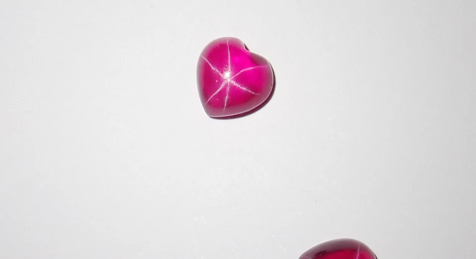Transparent Star Ruby Heart 8x8 mm Cabochon Created 6 Rayed Stone 1 piece Lot - Image 1 of 4