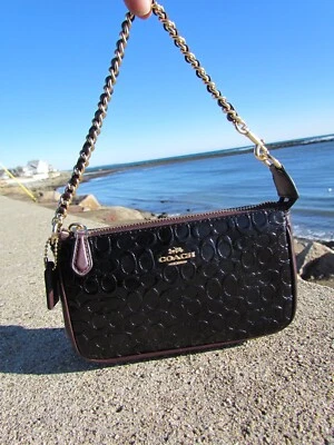 NEW COACH wristlet F11940 signature black patent leather oxblood $158 purse gold - Image 1 of 4