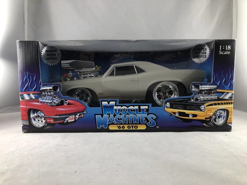 Muscle Machine 1/18 scale ’66 GTO Grey Limited Edition 5,800 pcs - Image 1 of 2