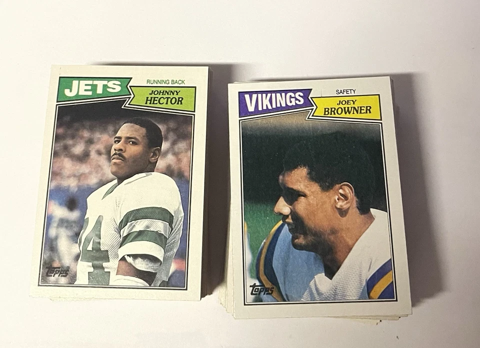 1987 Topps Football Commons Singles You Pick #212-393 - Image 1 of 1