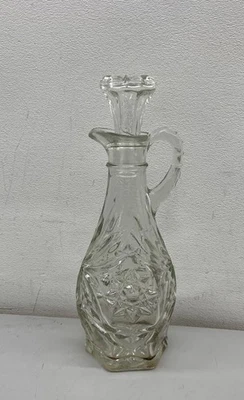 Jarra de vinagre de aceite vintage con patrón de diamante geométrico de 7,5" de vidrio prensado Foto 1 de 4