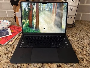 macbook pro 2020 13 inch i7 32gb - Picture 1 of 2
