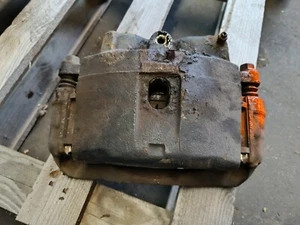 Bremssattel vorne rechts 2004 Hummer H2 6.0 - Bild 1 von 4