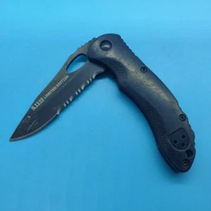 Black 5.11 Tactical 1218 Charlie Folder Pocket Knife 51142 Combo Edge - Picture 1 of 9