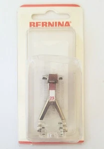 Originale BERNINA APPLIQUE macchina da cucire PIEDE nuovo stile suola trasparente #23 in confezione - Foto 1 di 8
