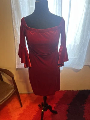 Vestido De Colección Y2K Teeze Me Manga Campana Terciopelo 13/14 Rojo Sexy Romántico Fiesta Baile de graduación Foto 1 de 4