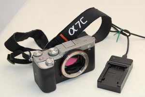 Cuerpo de cámara sin espejo SONY a7C ILCE-7C (conteo de obturadores: 24) apenas usado - Imagen 1 de 10