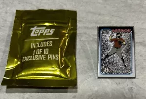 2024 Topps Series #2 Jose Altuve Super Box Exclusive Enamel Pin - Picture 1 of 2