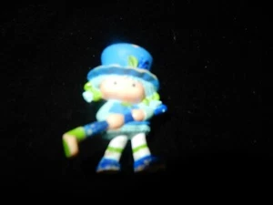 Strawberry Shortcake PVC Figurie "Blueberry Muffin with Rake" 2" Rare - Picture 1 of 2