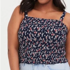 Camiseta sin mangas Torrid 2 floral ajustada talla grande 2x 18 20 nueva con etiquetas - Imagen 1 de 9