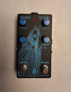 Pedal para guitarra Old Blood Noise Endeavors Dark Star V1 color negro/azul - Imagen 1 de 7