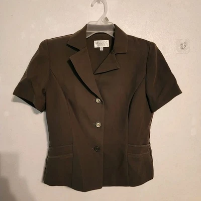 Blazer Studio I Tres Botones Manga Corta Talla 8P Verde Foto 1 de 4