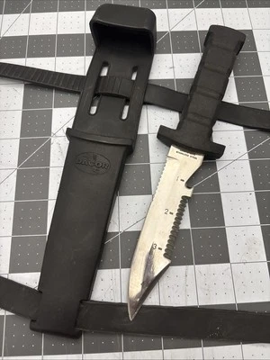 Cuchillo de buceo Dacor con funda y correa de acero inoxidable Japón Foto 1 de 4