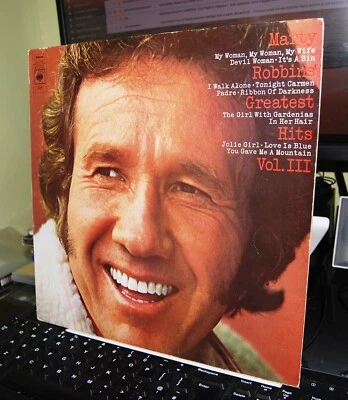 MARTY ROBBINS.  " GREATEST HITS VOL.III "  LP UK 1971. CBS LABEL. EX COND. - Image 1 of 4