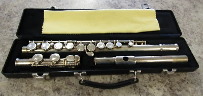Gemeinhardt 2SP-A Artisan Flute w/ case - Image 1 of 4