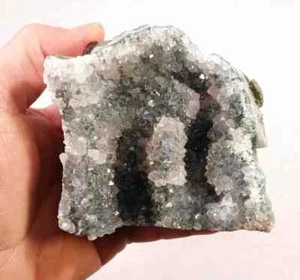 Schöne Quarz Kristall Höhle Geode BD - Bild 1 von 8