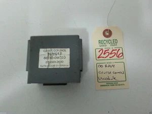 2000 Toyota RAV4 Cruise Control Module OEM 88240-0W020 #2556 - Picture 1 of 7