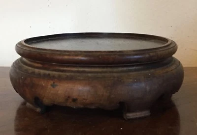 Soporte de exhibición chino de madera tallada para jarrón de porcelana Kangxi o base de lámpara incensario Foto 1 de 4