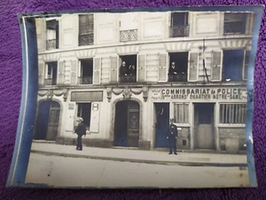 Police : Photo du commissariat de police de Paris IV em arrondissement 1904 - - Imagen 1 de 2