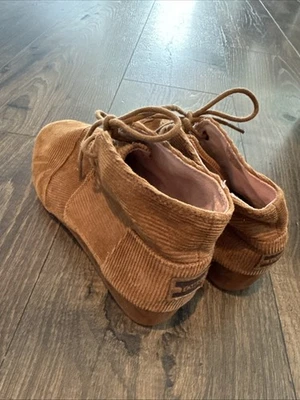 Botas Toms Wedge Femininas 4 Salto Escondido Marrom Bronzeado Veludo Limpo Fofo Preppy - Imagem 1 de 4