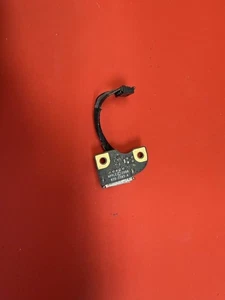 Ladebuchse vom MacBook Pro A1278 - Bild 1 von 1
