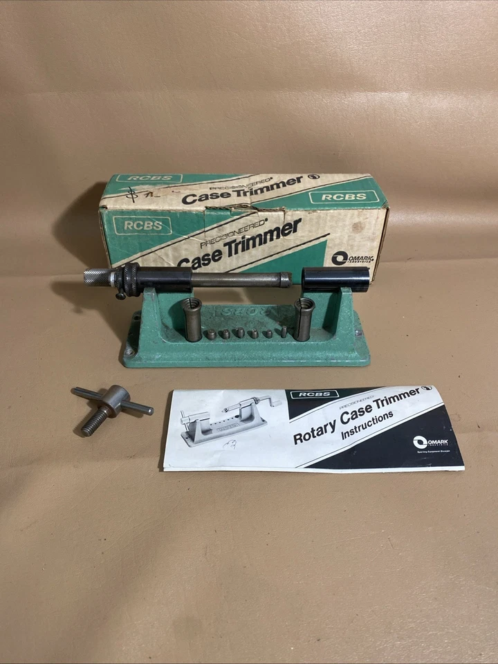 Recortadora de estuche giratorio RCBS con 2 pinzas y 6 pilotos con caja Foto 1 de 4