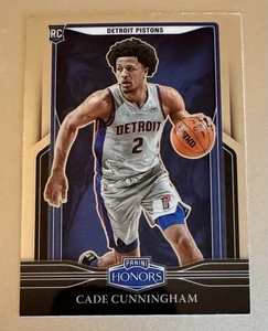 2021-22 Panini Chronicles Honors Cade Cunningham #685 (RC) Rookie Basket 🔥 - Foto 1 di 3