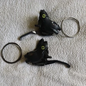 Used Pair of Shimano ST-EF29-8 STI 3 x 8sp Brake/Gear Shifters. - Picture 1 of 4