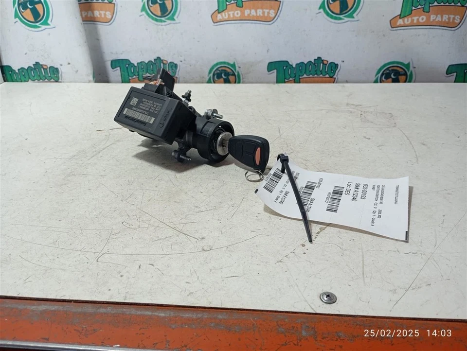 Interruptor de encendido compatible con 01-07 CARAVANA 3790772 Foto 1 de 2