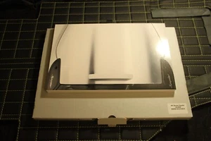 Caja de folletos VIP Porsche Boxster 981 Boxster Spyder caja de capota RARA - Imagen 1 de 3