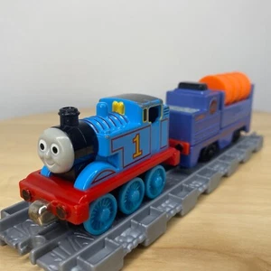 Learning Curve Take Along Engine Thomas with Smelting Yard Tipping Wagon - Picture 1 of 11