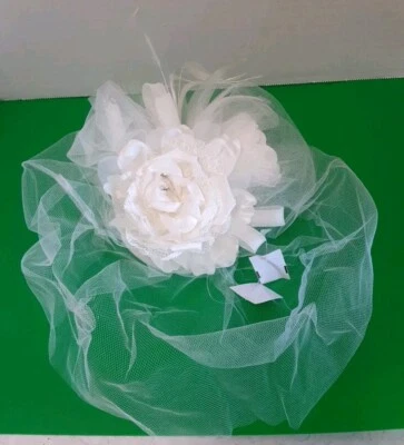 David's Bridal Headpiece Embellished Feather Flower Headpiece Clip Veil NEW - Image 1 of 4