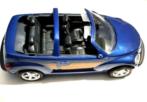 PT Woody Chrysler Convertible Modelo Completo Coche Plástico Asiento Trasero Desmontable - Imagen 1 de 5