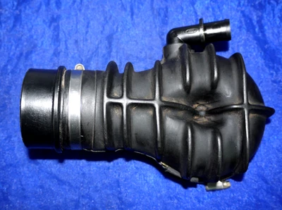 Ford Escort Orion 1.6 i XR3i K-Jetr Air Intake Hose Intake Manifold V83AB9D626AA - Image 1 of 4