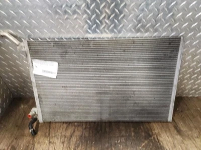 Soporte de radiador delantero Intercooler 2,0 L montado para 17-20 F-PACE 757700 Foto 1 de 4