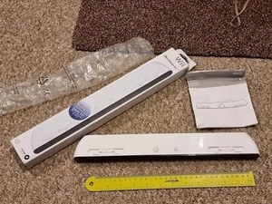 NINTENDO WII OFFICIAL GENUINE WIRELESS ULTRA SENSOR BAR Wide Angle White Wii U B - Picture 1 of 5