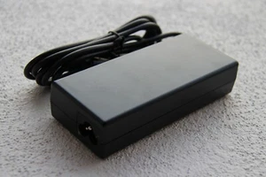 Genuine HP/Compaq 90W 18.5V 4.9A AC Adapter PPP014H / 310744-002 NEW - Picture 1 of 11