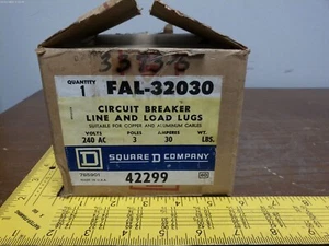 SQ-D FAL32030 30A 240V 3-P CIRCUIT BREAKER /NEW IN BOX - Picture 1 of 6