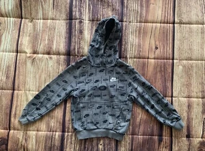 Nike Boy's Long Sleeve Nike Logo All Over Pullover Gray Hooded Sweatshirt Sz: S - Picture 1 of 8