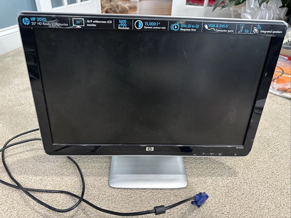 HP 2010i 20" LCD Widescreen Monitor w/Built-In Speakers and cord - Image 1 of 2