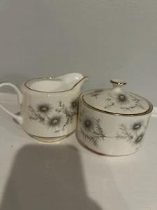 AYNSLEY CREAMER & SUGAR DAISEY 2955 - Picture 1 of 4