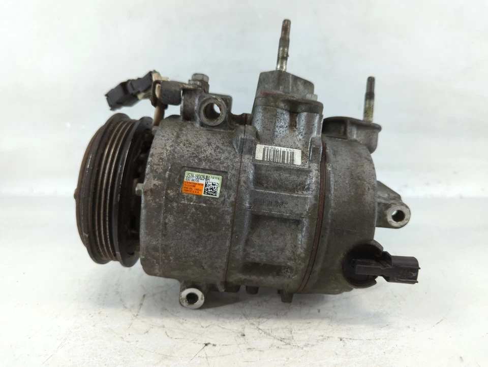 2017-2020 Lincoln Mkz Air Conditioning A/c Ac Compressor Oem YMM6Q - Image 1 of 4
