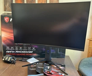 31.5" MSI Optix MAG321CQR Curved Monitor 144 Hz 1ms WQHD ( 32" Klasse ) - Bild 1 von 14