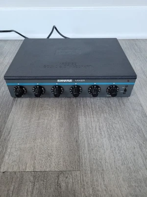 Mezclador de micrófono de 4 canales Shure M268 - negro Foto 1 de 4