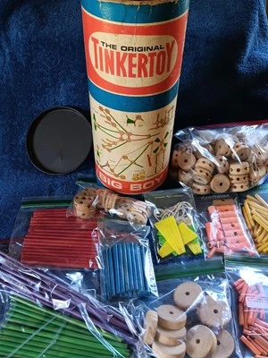 Vtg 1960s Original Tinkertoys Big Boy Canister #155 244+ pc USA Lid Toy Lot Wood - Image 1 of 4